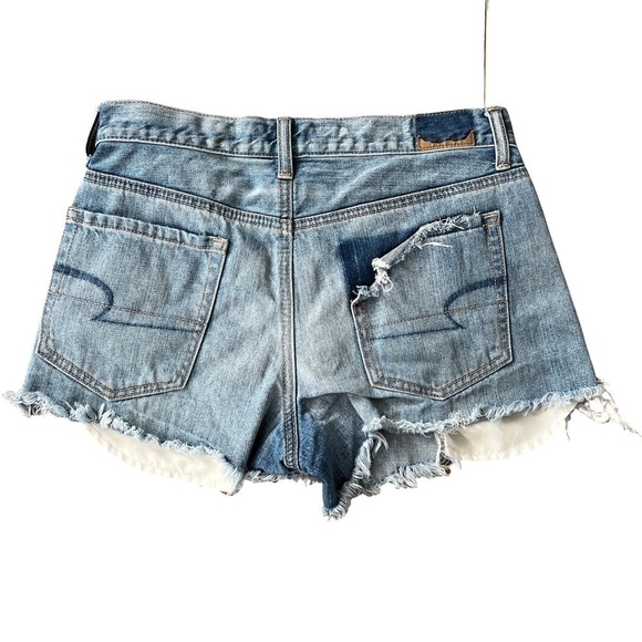 American Eagle Vintage Hi-Rise Festival Distressed Denim Frayed Hem Jean Shorts - Picture 2 of 5